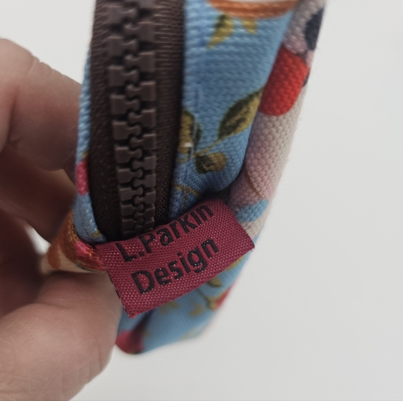 L. Parkin Design Blue Corgi Cosmetic Toiletries Bag - Picture 2 of 3